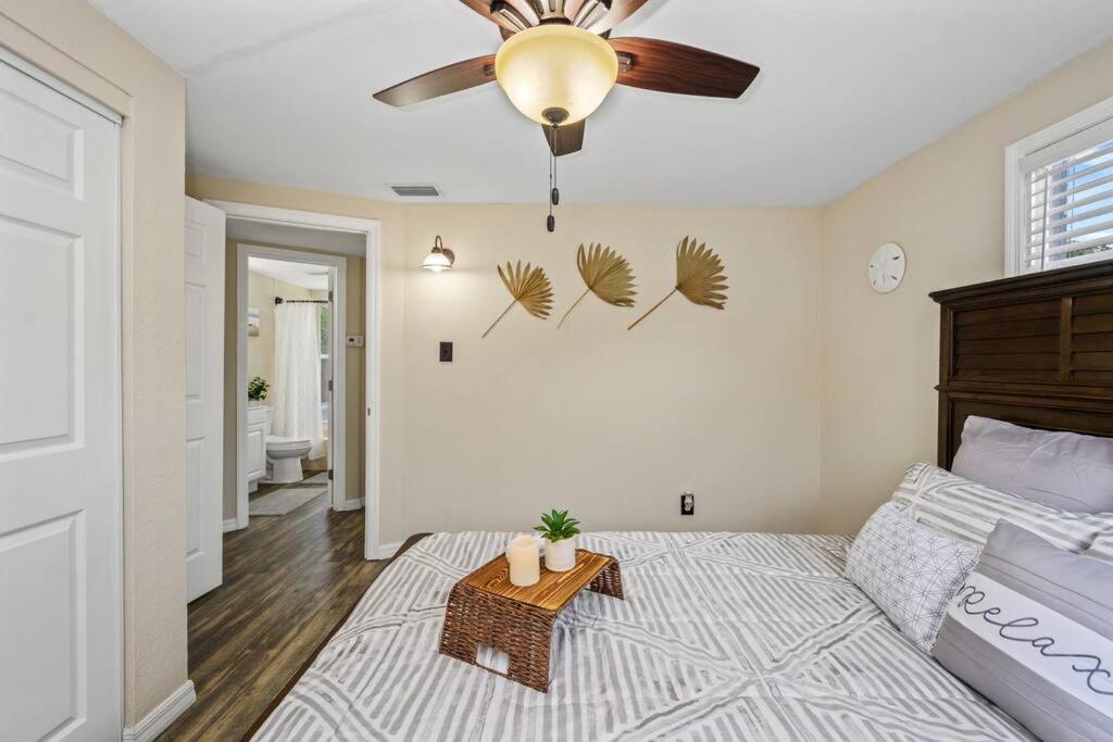 The Spanish Beach Home Only 10Mins From The Beach! ラーゴ エクステリア 写真